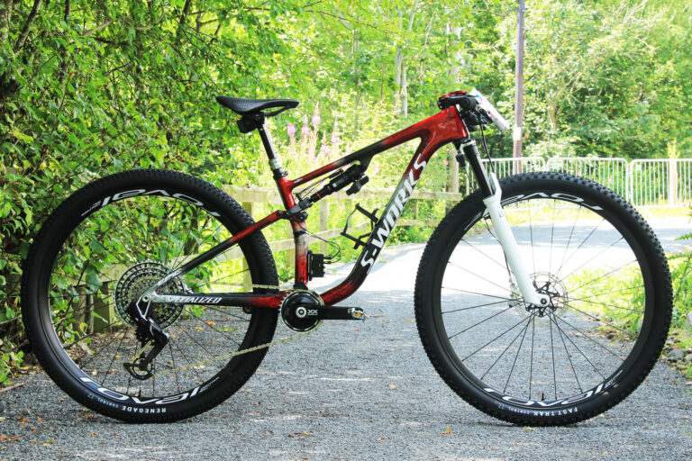 Pro Bike Check Sina Frei's Specialized Epic EVO with Flight Attendant