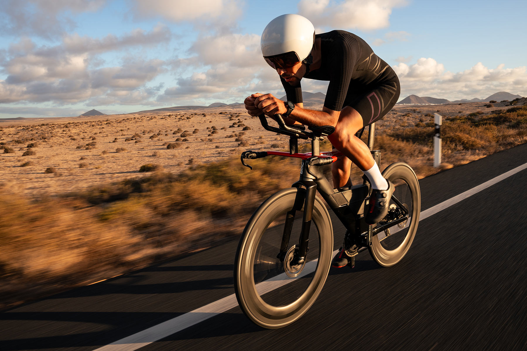 2024 BMC Speedmachine all-new time-trial triathlon bike developed with Red Bull F1, 