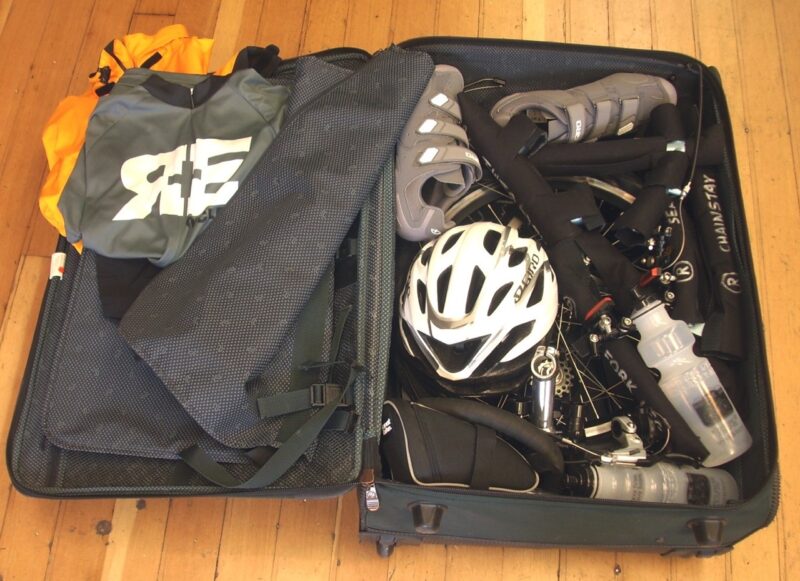 R&E Bicycles 6-Pack fits into suitcases