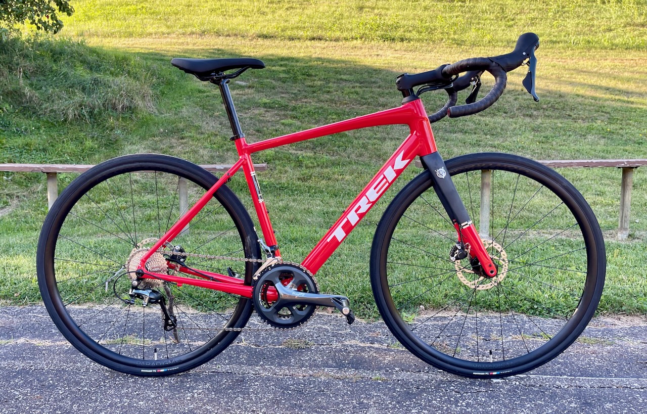 Trek domane al 3 viper red sale