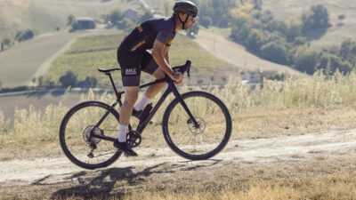 Pearl iZUMi Celebrates MTB Origins with New Apparel Collection