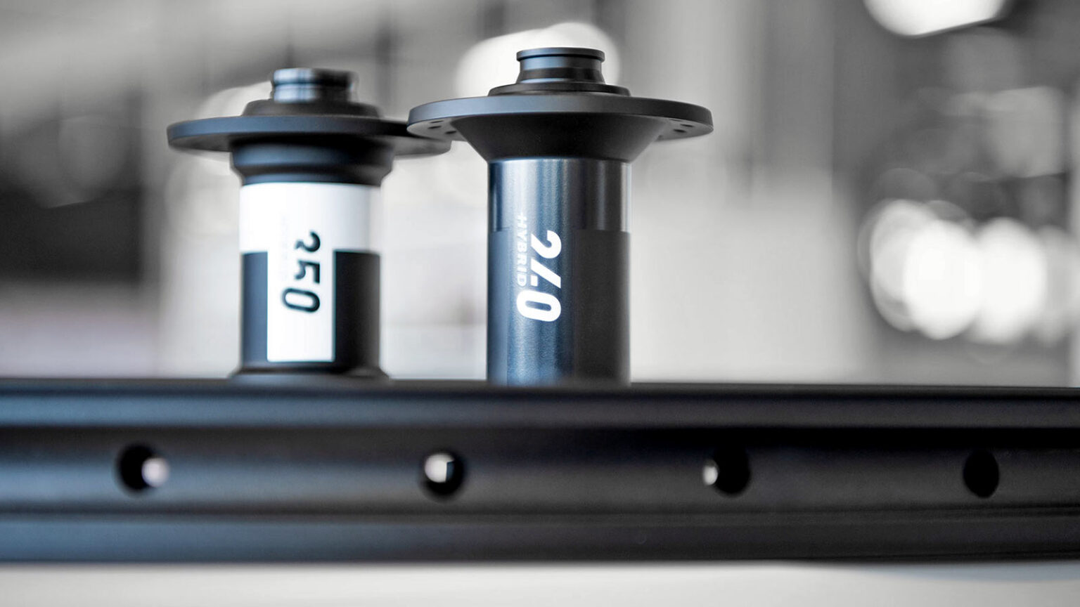 DT Swiss adds HeavyDuty 240 & 350 Hybrid Hubs to Build Better eMTB