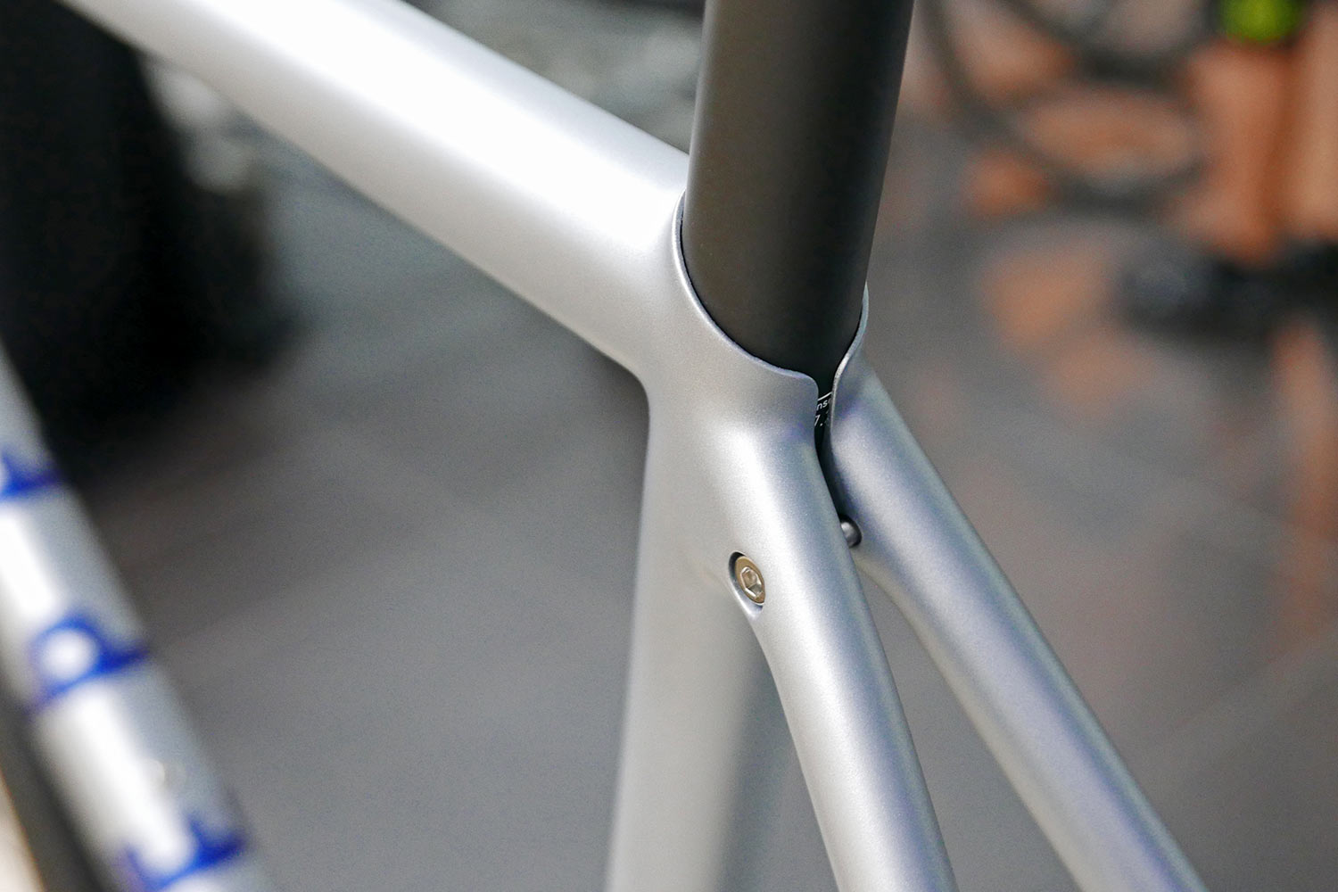 Repete R3 Reason fully integrated handmade modern steel road bike, hidden seatpost clamp
