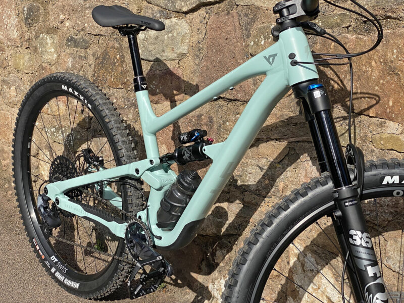 YT Jeffsy gen3 alloy trail bike, mid-travel 145mm aluminum mountain bike, frame detail