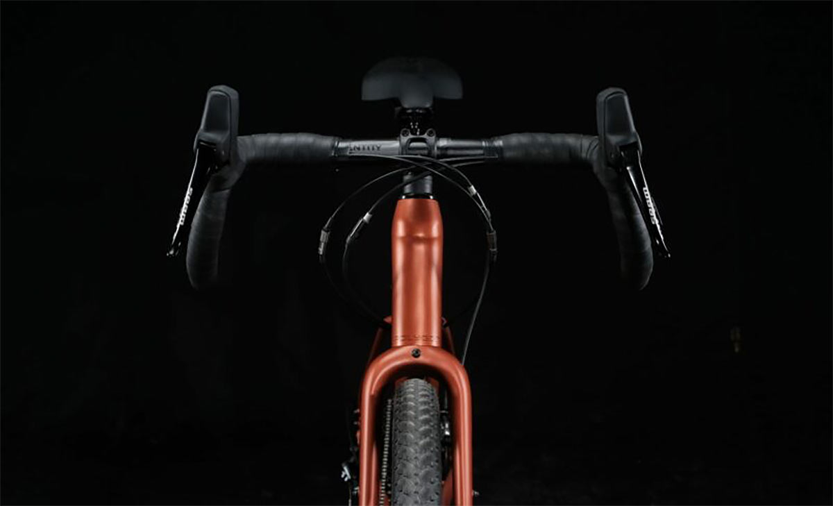 closeup details of head tube on polygon bend alloy gravel bike