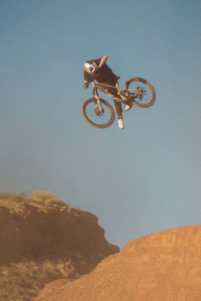 thomas genon 2023 red bull rampage pre-qualified rider warms up