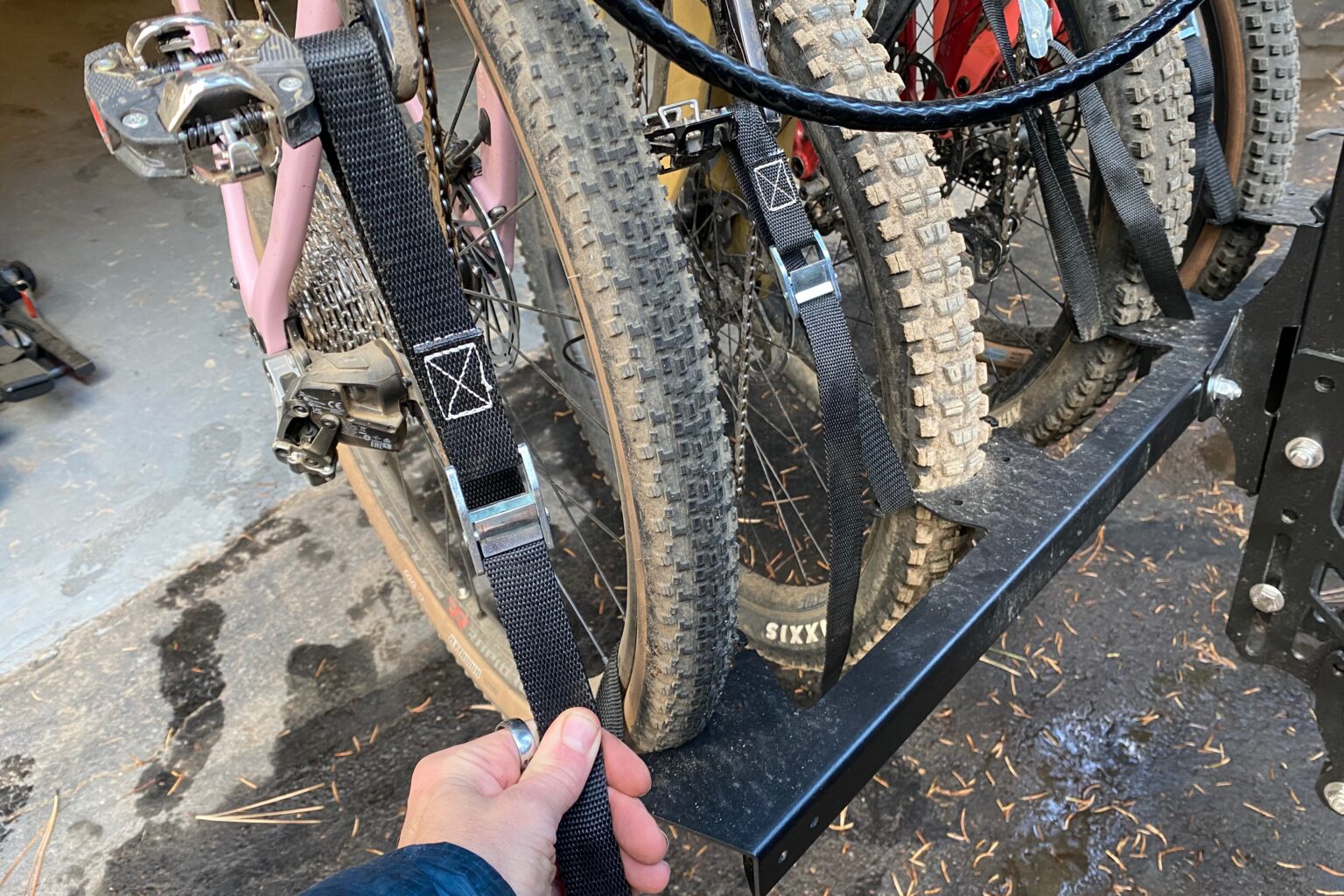 1Up Recon Rack Review: Legendary Durability Now in 5 / 6-Bike Vertical ...
