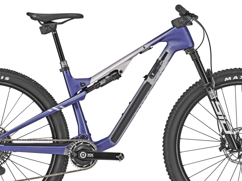 2023 Canyon Lux Trail carbon downcountry mountain bike, LOAD internal storage frame cutaway