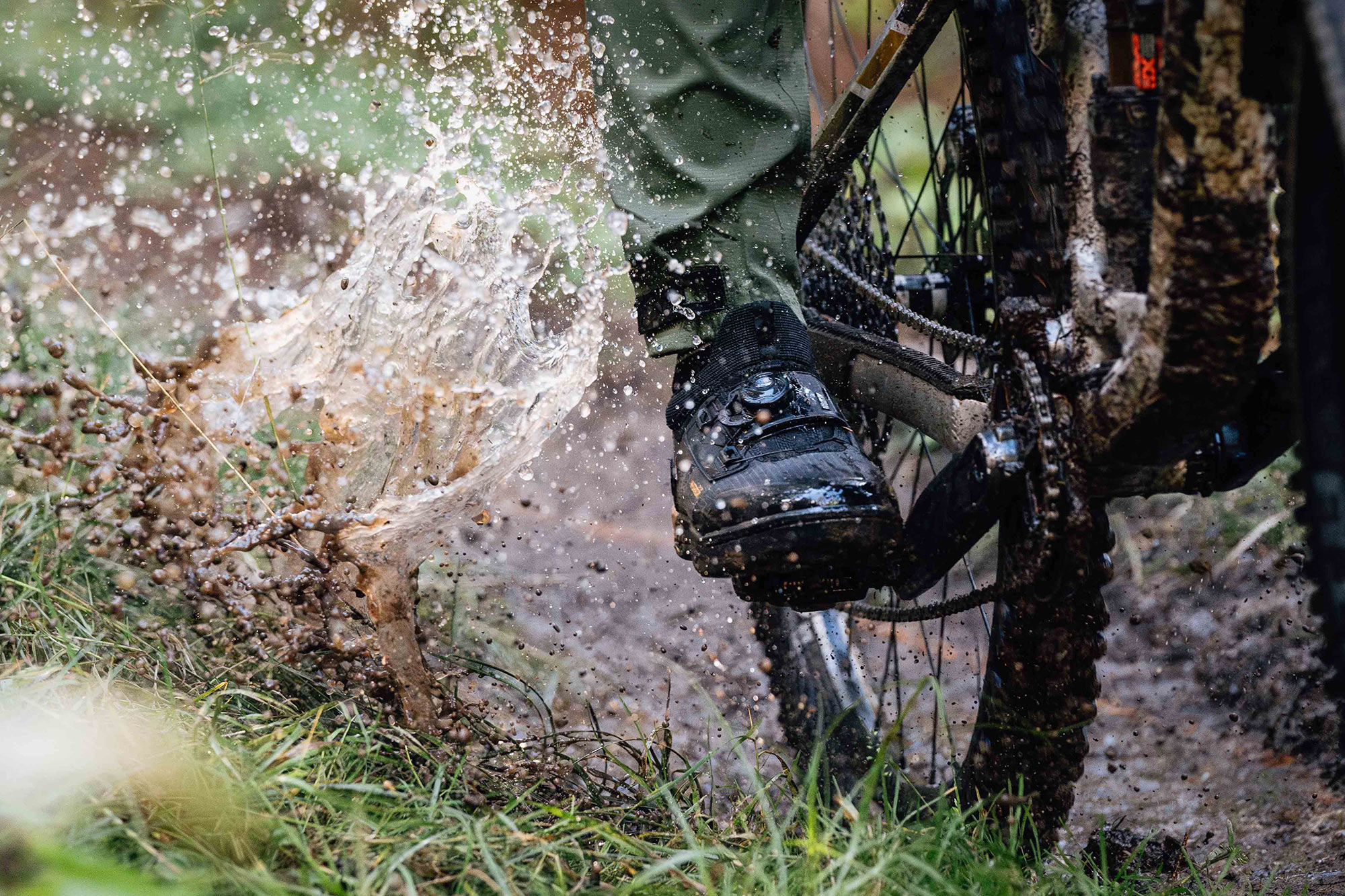 leatt HydraDri waterproof mountain bike shoes being ridden
