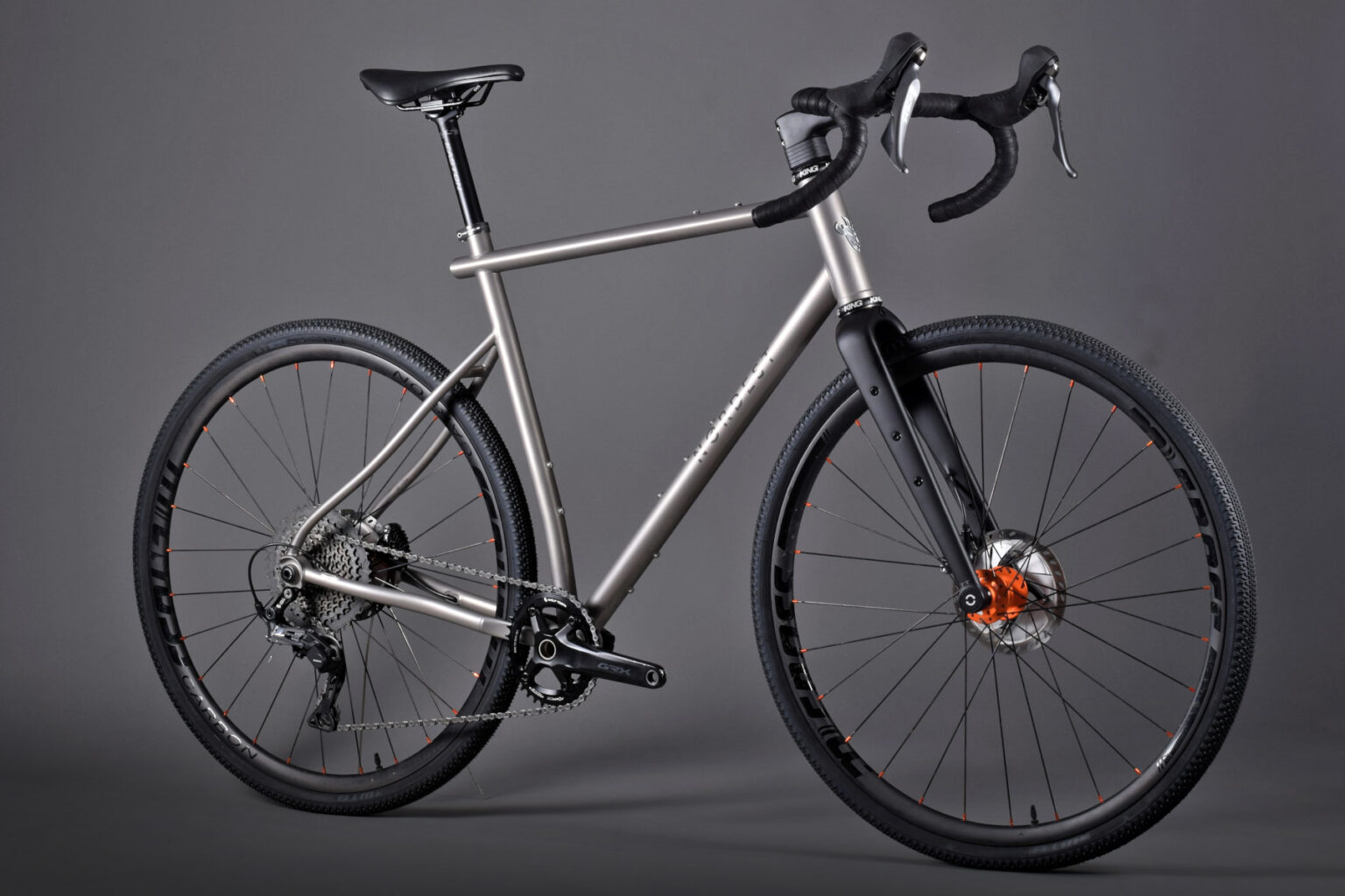 Nordest Albarda GT Ti Gravel Bike Integrates Cables Up Front, Pierces ...