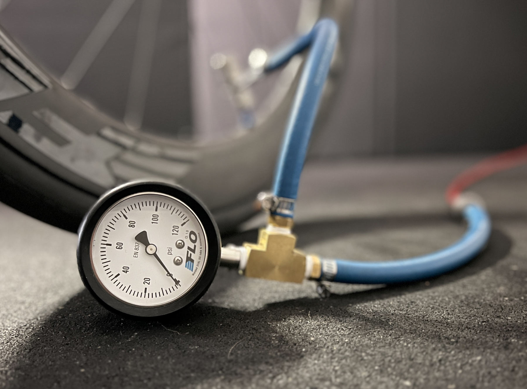 flo air gauge accurate cycling pump pressure gauge