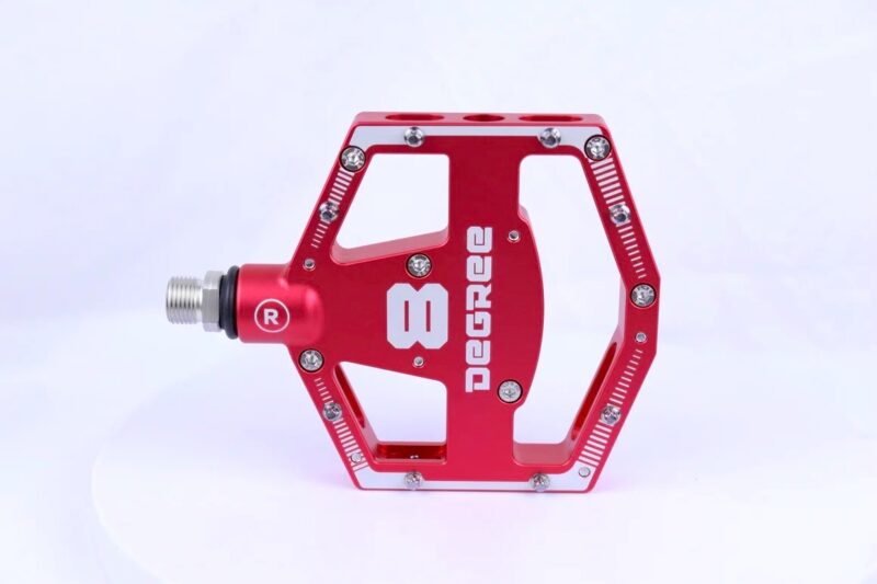 8 Degree Pedal red single