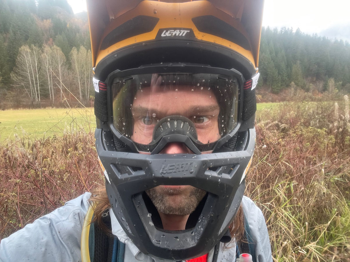 Leatt Gravity 6.0 helmet, with goggles