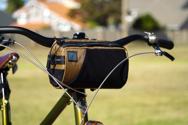 Ornot Large Handlebar Bag review coyote on the Gus