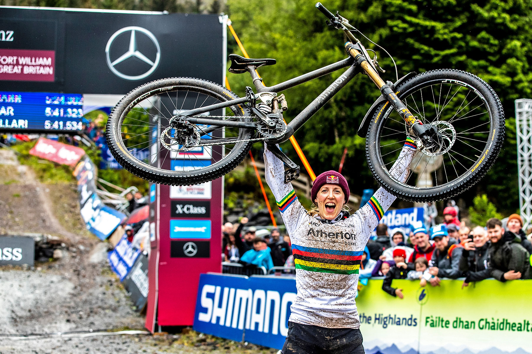 Feliz quinto cumpleaños a Atherton Bikes: primera victoria de Rachel Atherton en la Copa del Mundo en bicicleta familiar Ft. Lauderdale.  proyecto de ley 2019