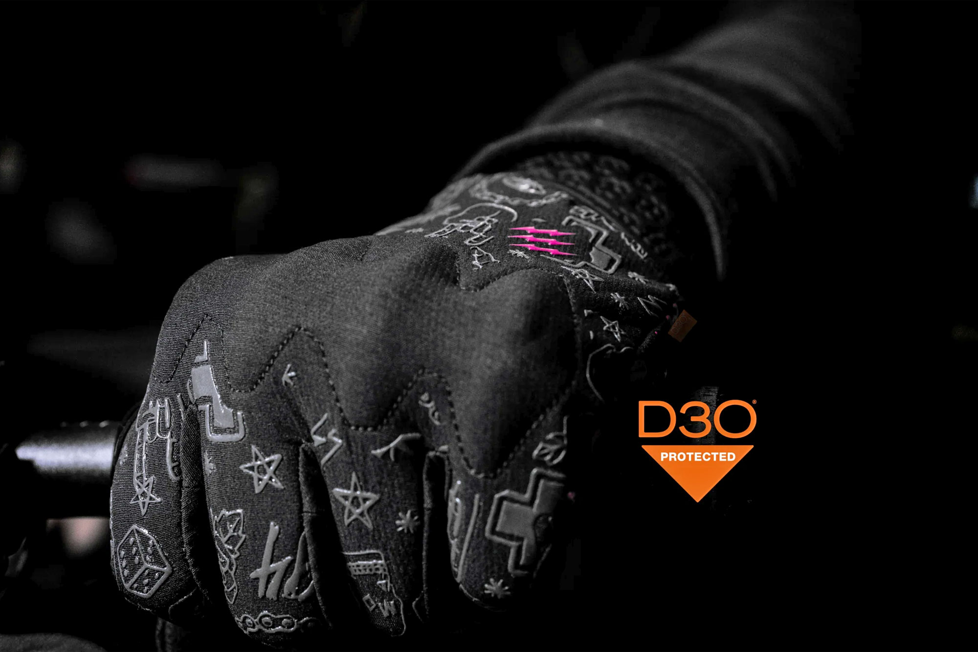 Muc-Off D3O Rider Gloves deliver impact protection for aggressive mountain biking