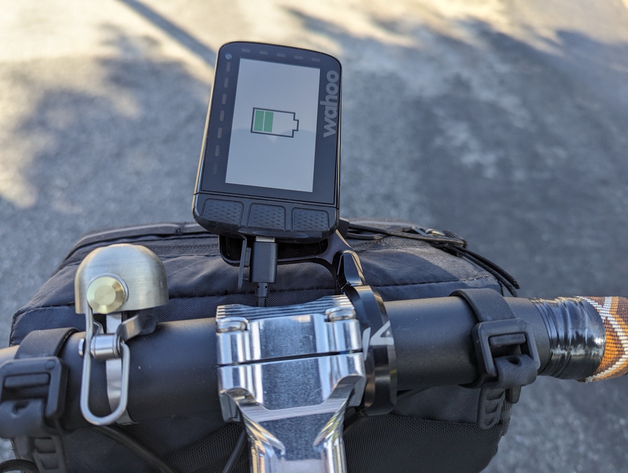 Sinewave Cycles Beacon 2 Review charging on the go