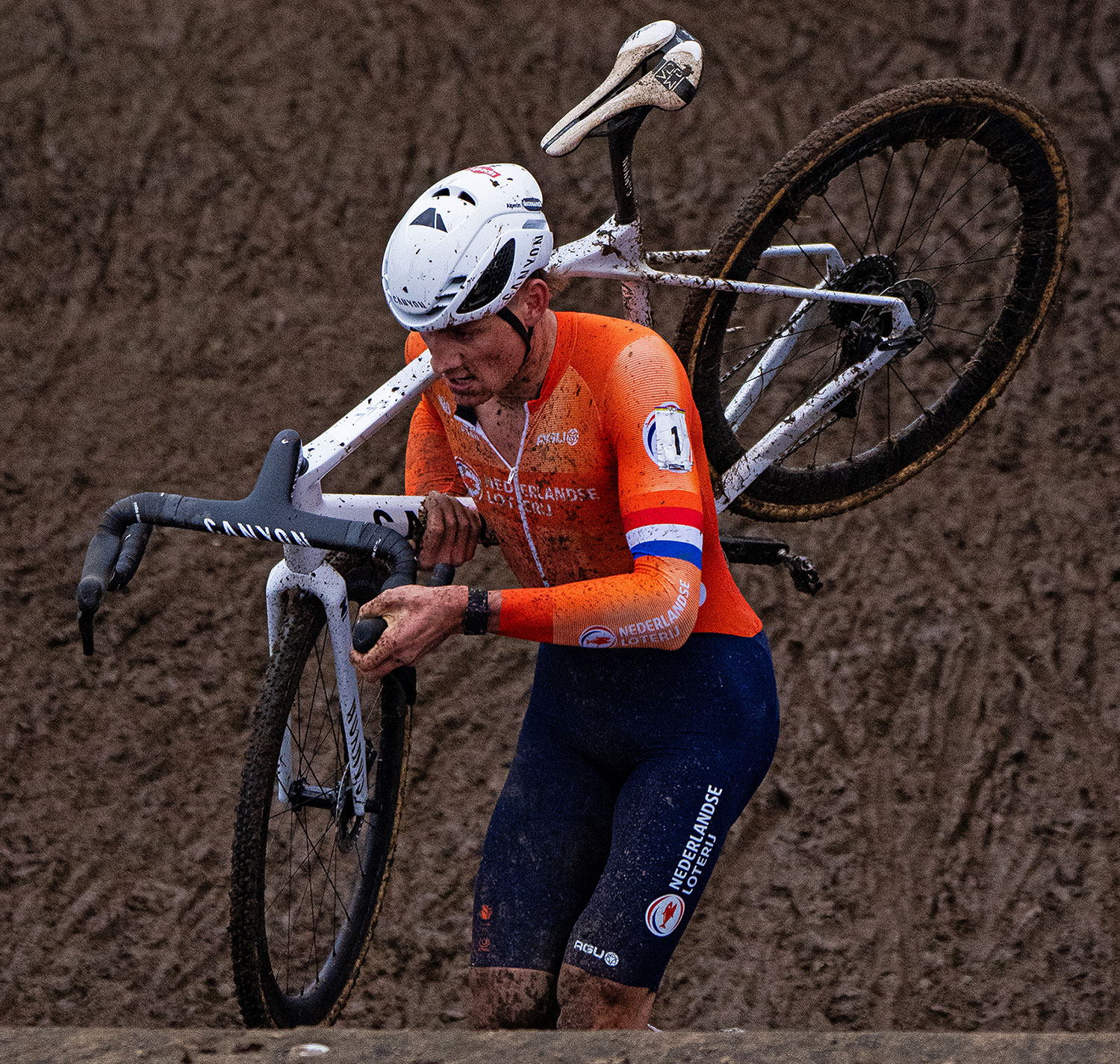 6x UCI Cyclo-Cross World Champion Mathieu van der Poel, Tabor, CZ 2024, photo by Maty Podroužek, stair run-up