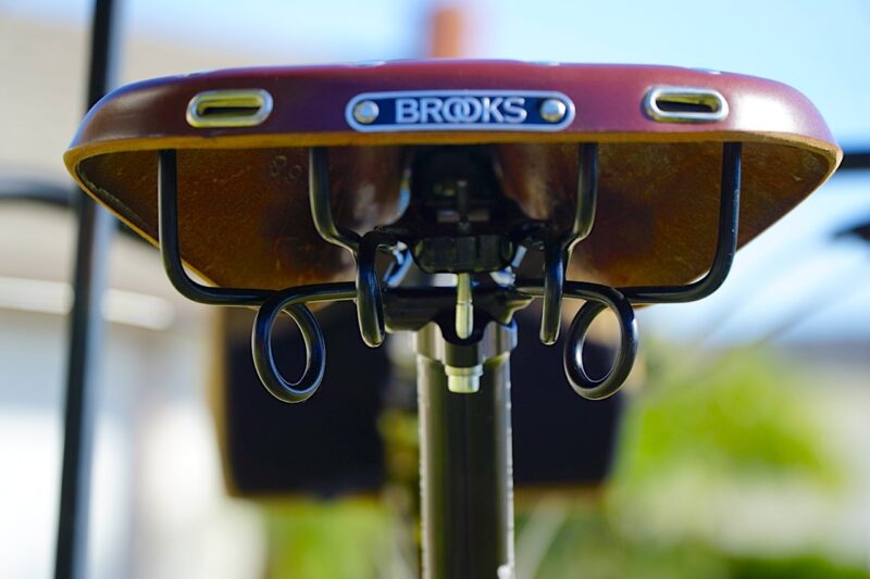 Brooks B72 First Look and Install inner springs