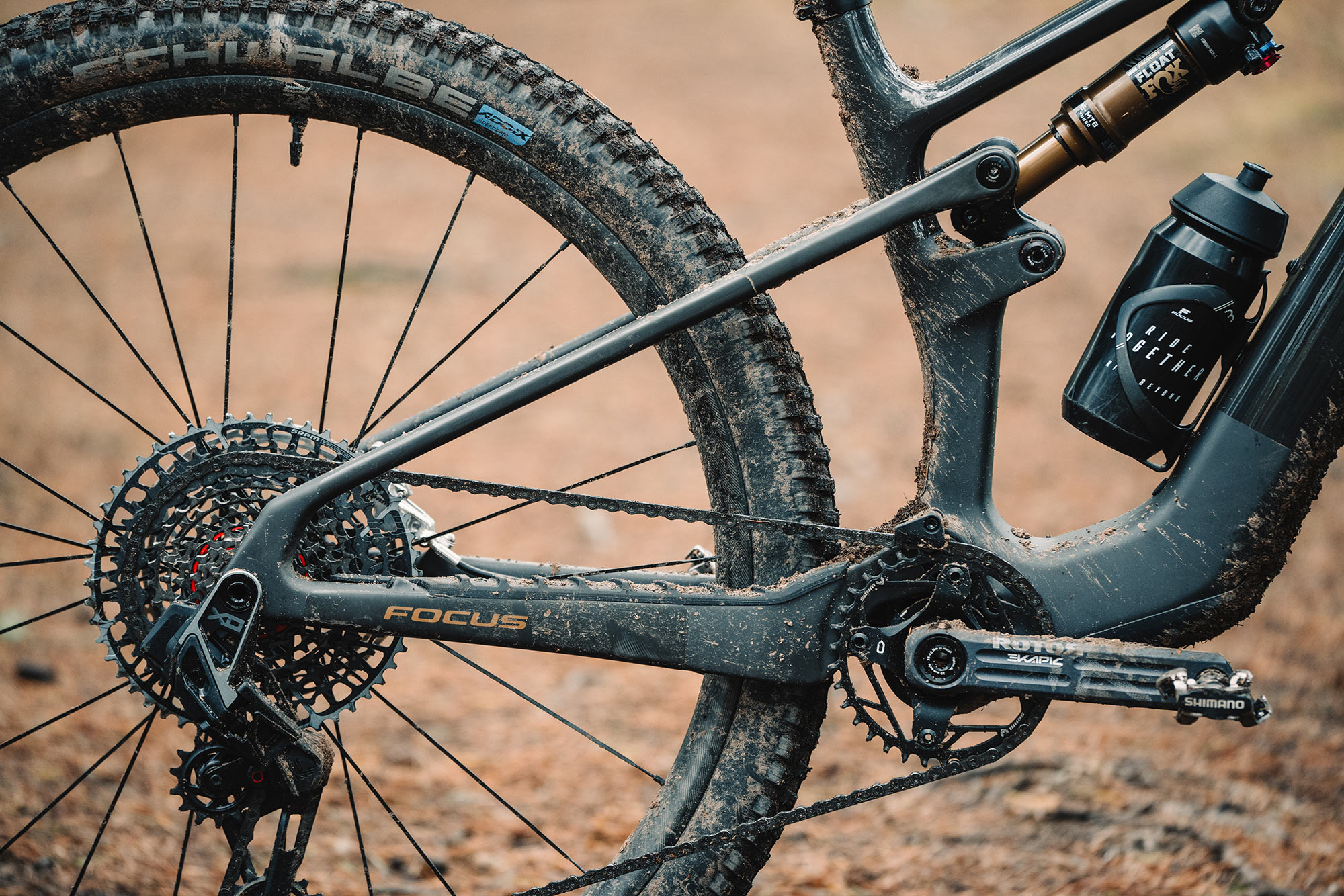 closeup details of the new focus vam2 sl e-mountain bike