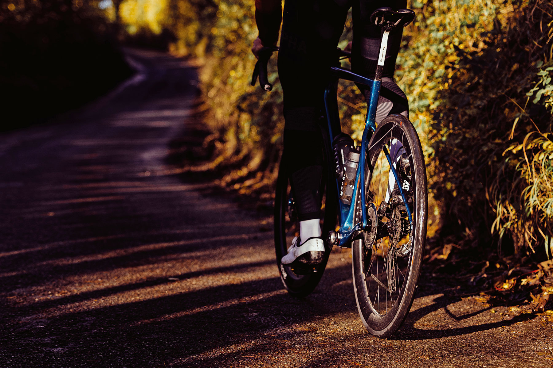 Hunt Sub50 Limitless Aero Disc road wheels are faster lighter more aerodynamic, riding lanes