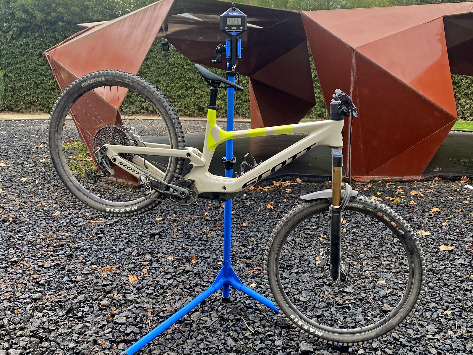 Ride Review of 2024 Scott Ransom 900 RC DH-ready carbon enduro bike, 15.96kg actual weight Large with pedals