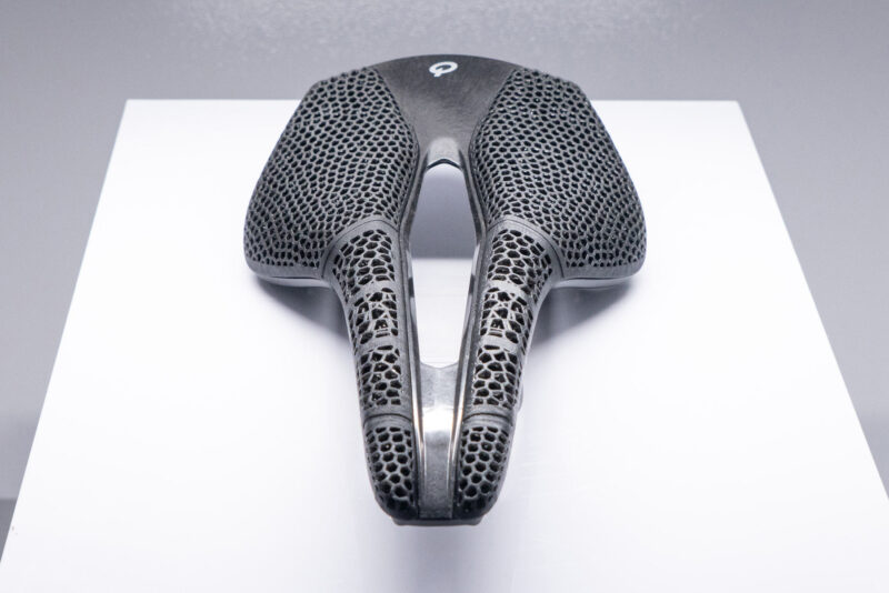 prologo nago r4 3dmss lightweight road saddle