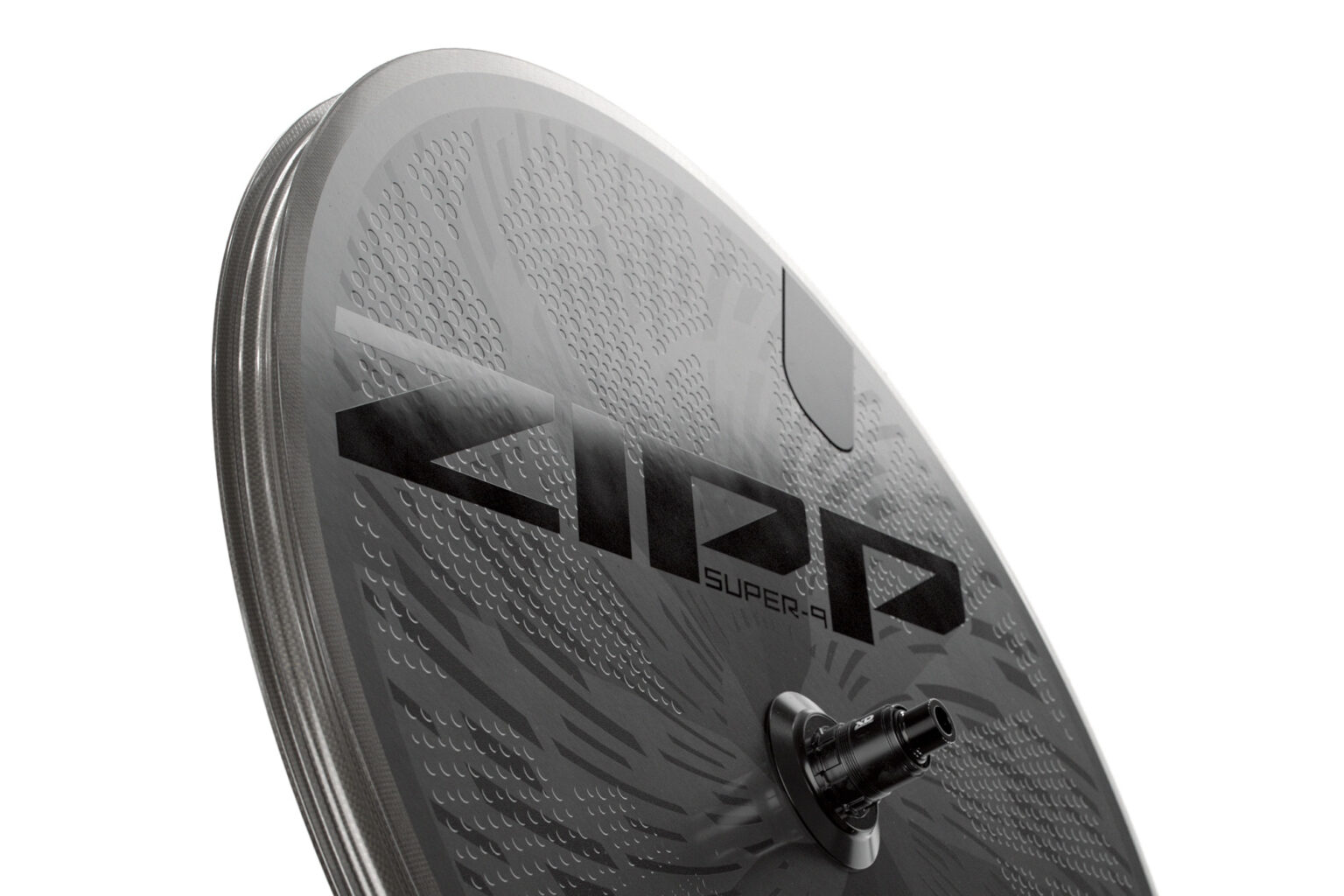 2024 Zipp Super-9 Disc wider hookless tubeless carbon TT Triathlon rear wheel, hub detail