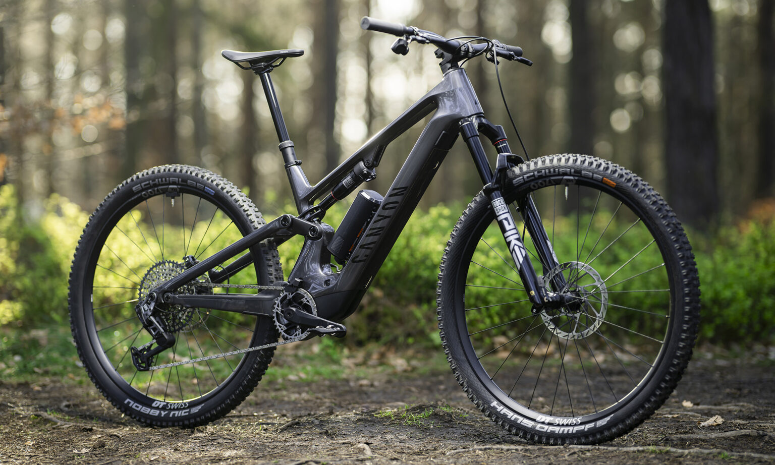 Canyon Neuron:ONfly lightweight 140mm carbon trail ebike with Bosch SX motor, angled