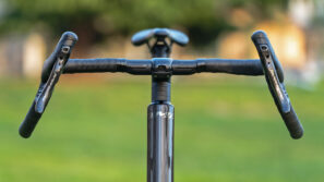 Chris King AeroSet 1, 2, 3... Fully Integrated Cable Routing For All in ...