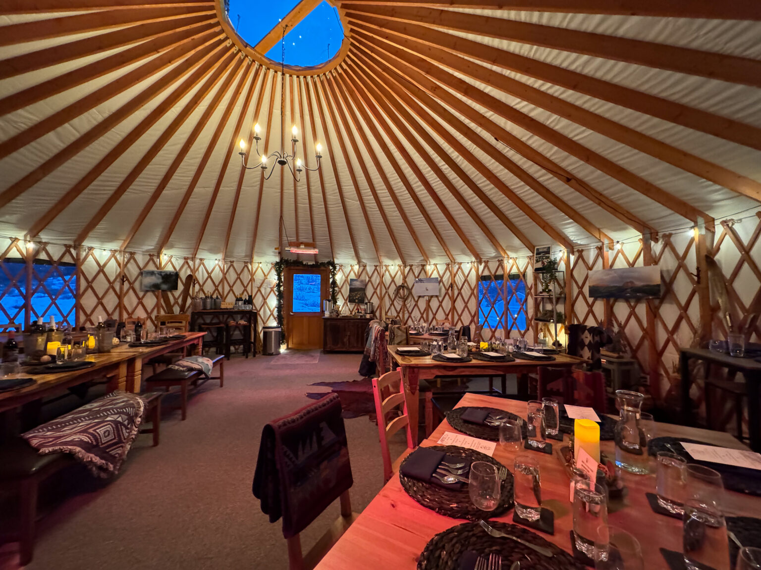 Snowshoe to yurt dinner Park City Midway Utah