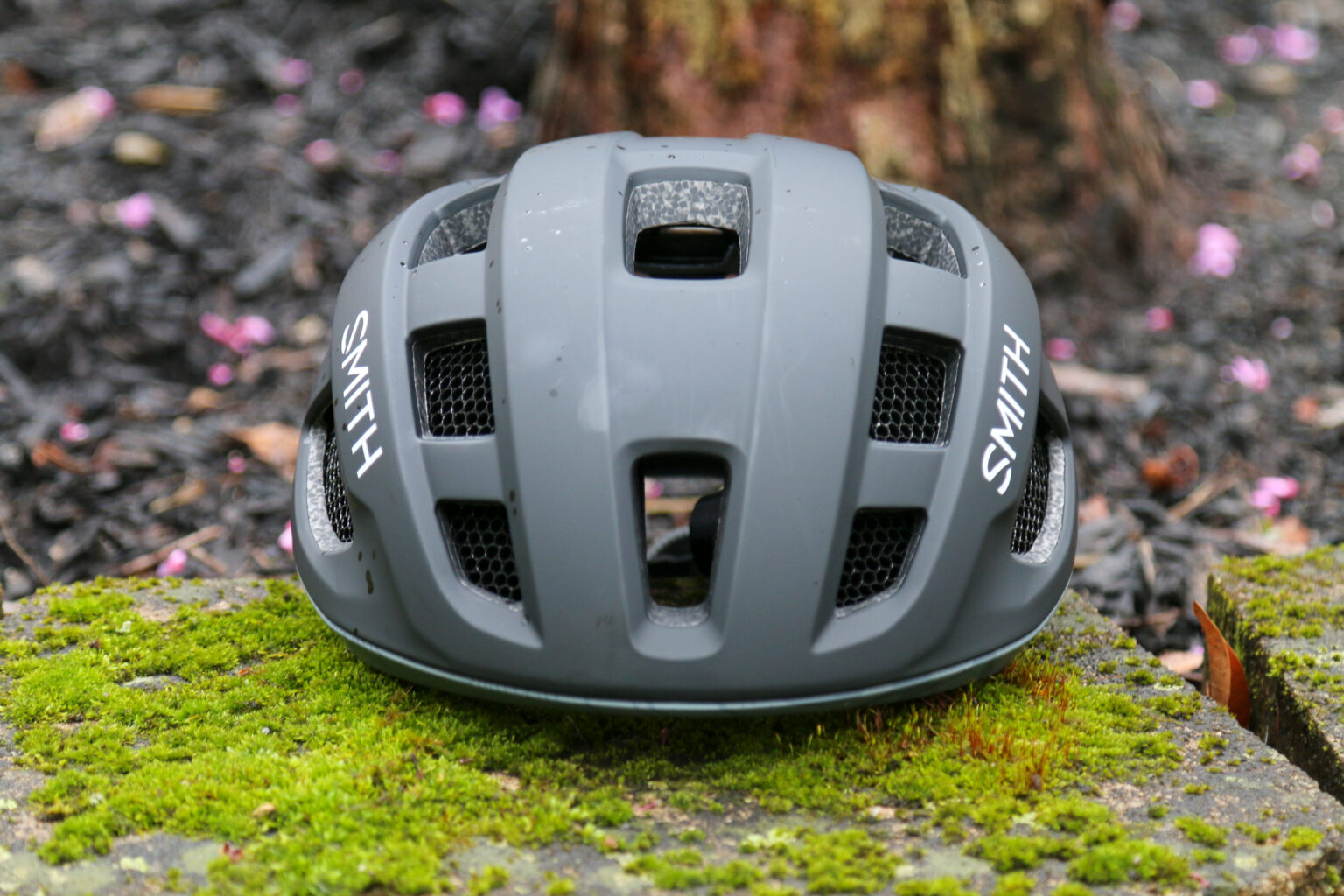 Smith Triad road gravel helmet with Aleck crash sensor