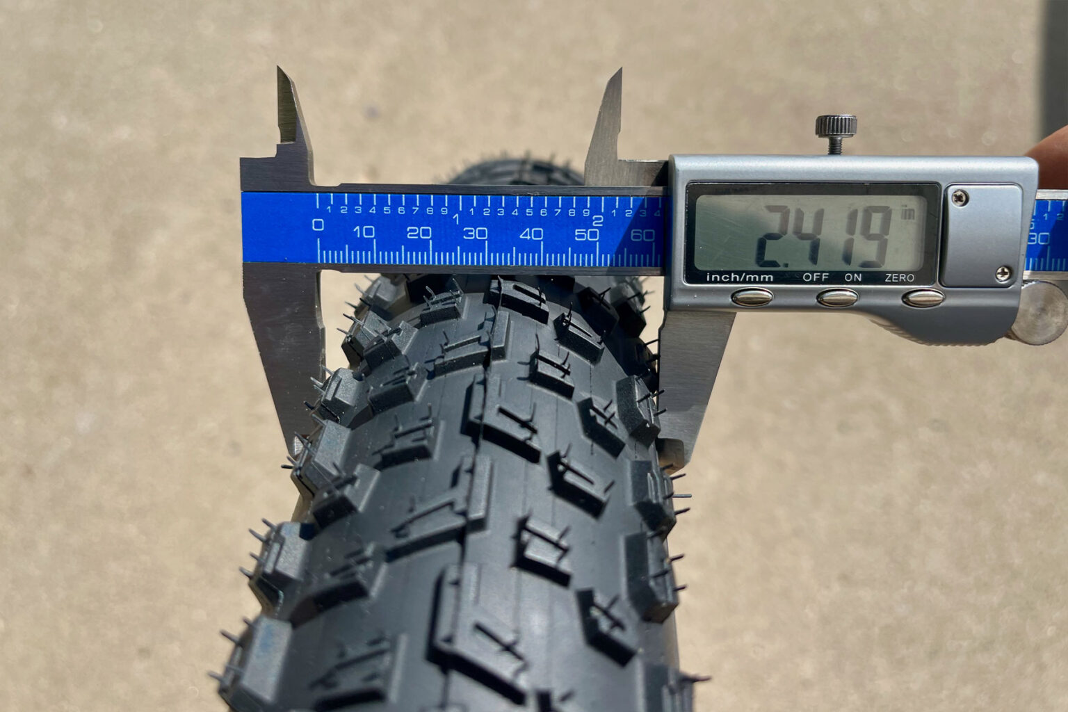 29x2.4" Vittoria Mezcal XC Race cross-country mountain bike tire, 62mm actual width