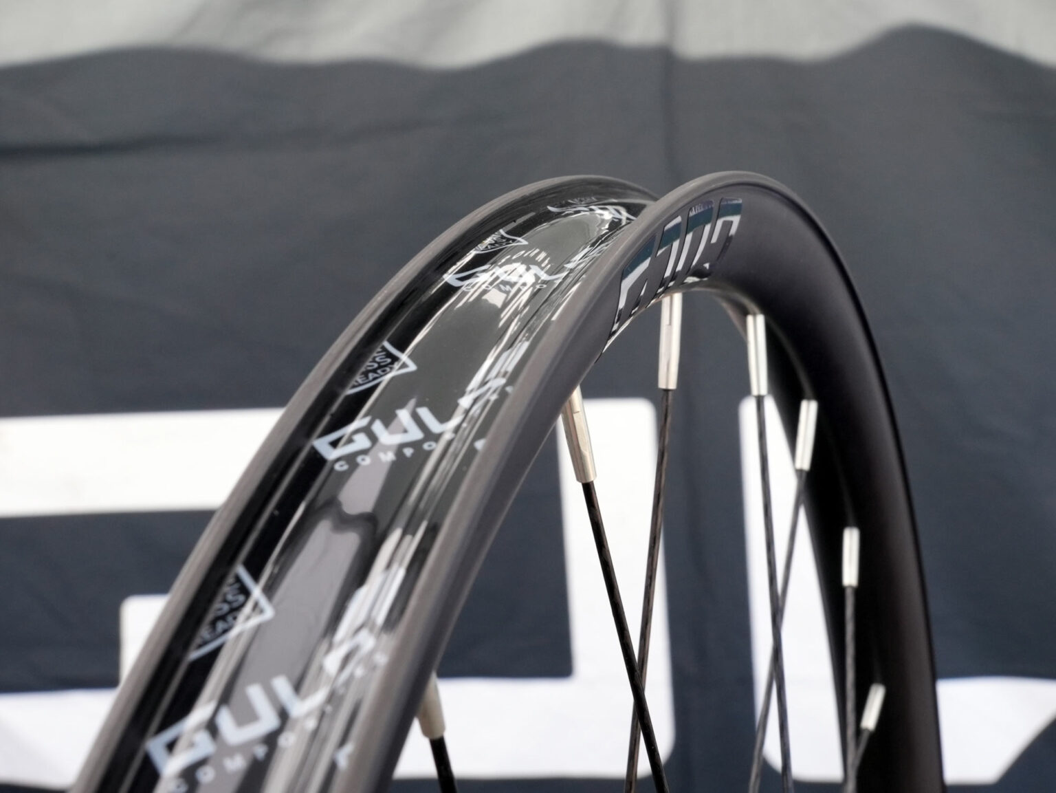 prototype gulo xc mountain bike wheels with ultralight rim and carbon spokes