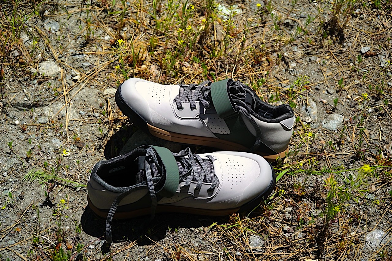 First Look Shimano GE700 Shoes in the dirt