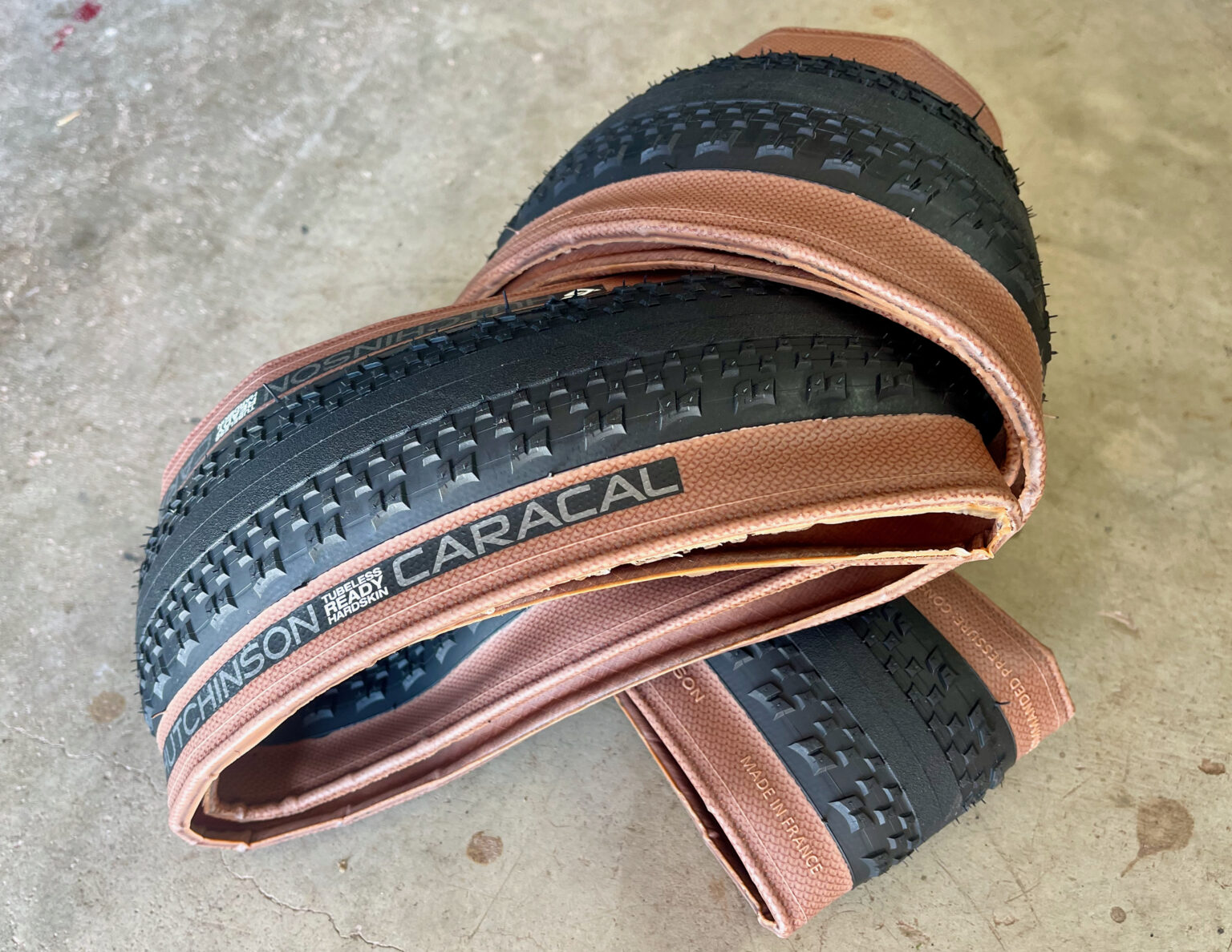 Hutchinson Caracal gravel tire