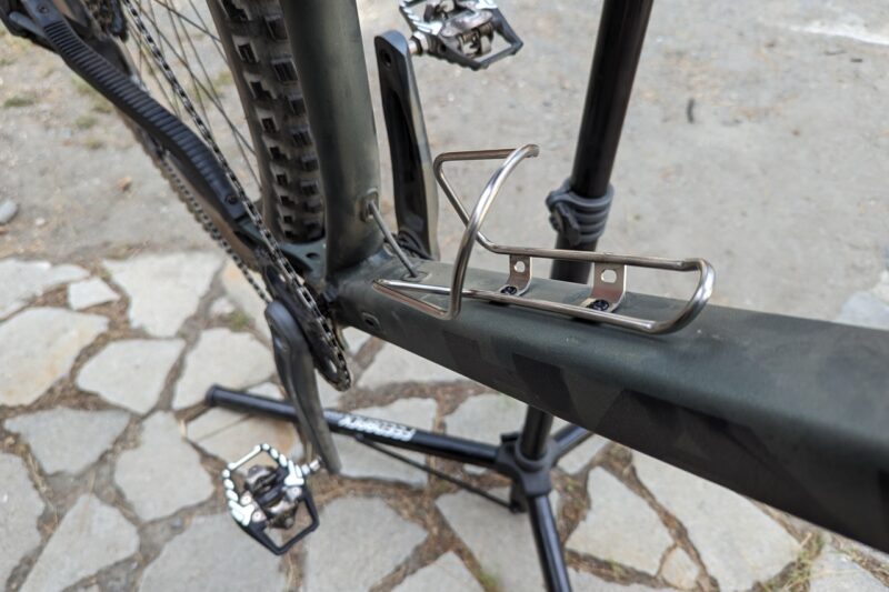 Gettin’ Some on the Side, the King Cage Stainless Steel Side Loader Bottle Cage, a Review