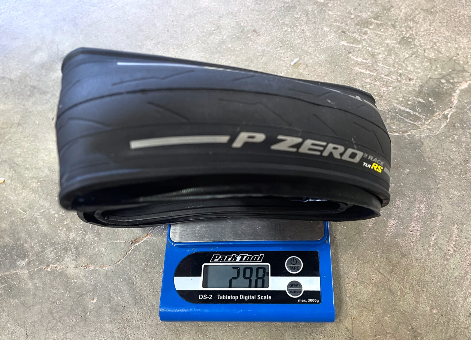 Pirelli P Zero TLR RS weight