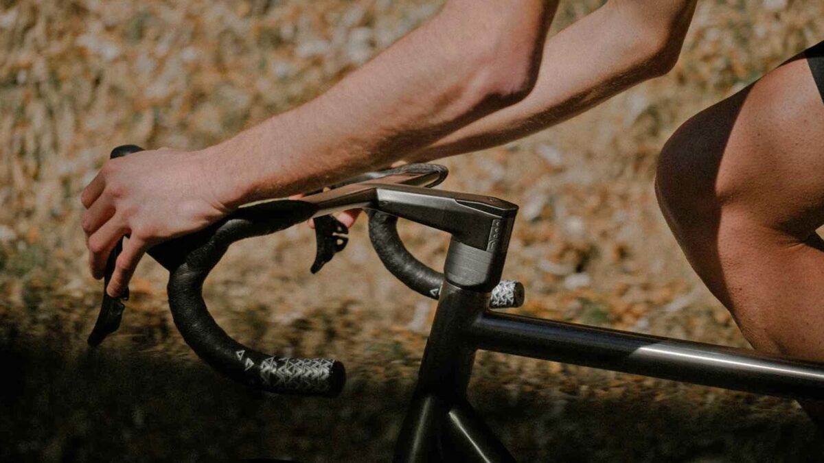 Deda Alanera RS Reshapes 1st Integrated Handlebar Cockpit to Win Le ...