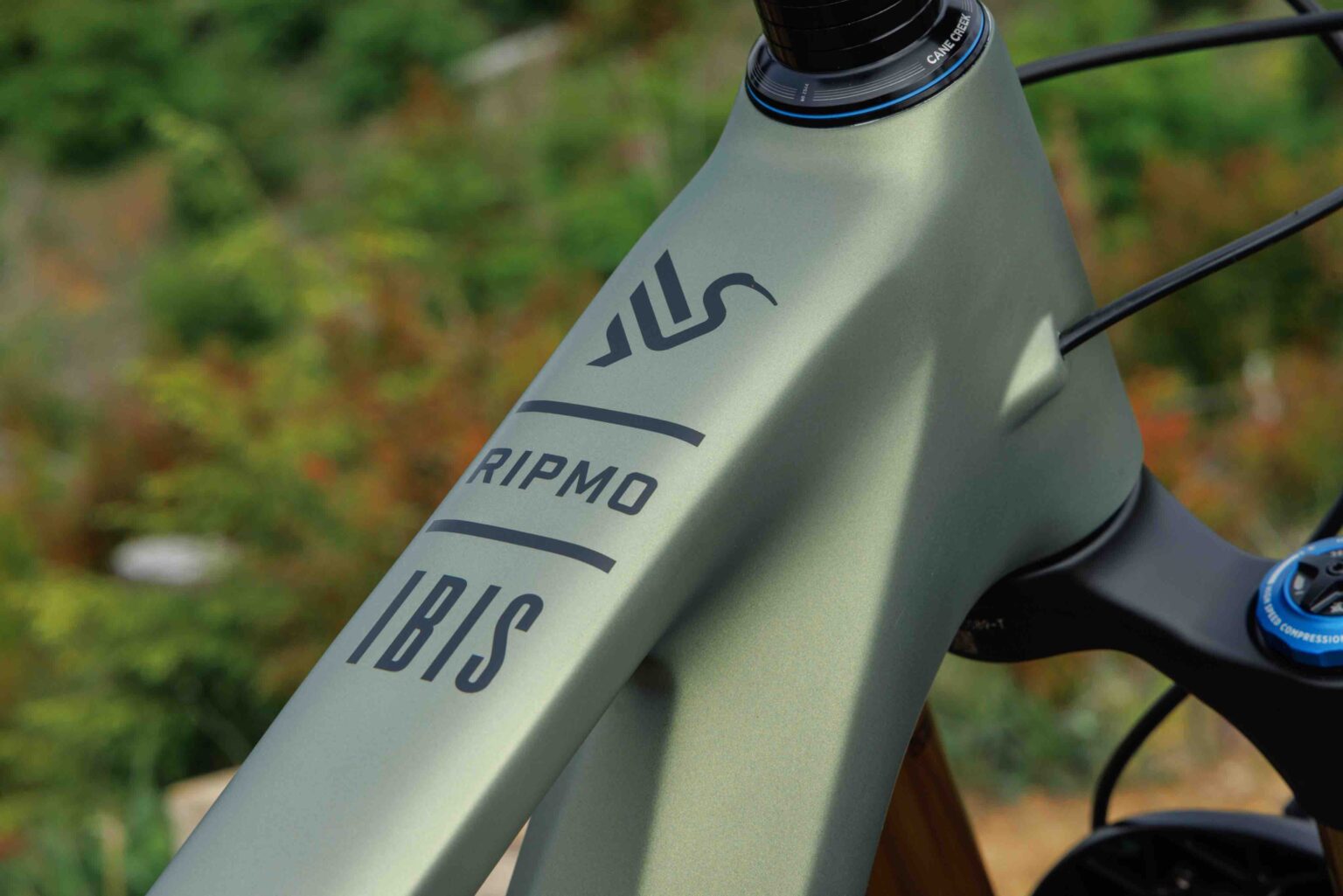 Ibis Ripmo v3 top tube