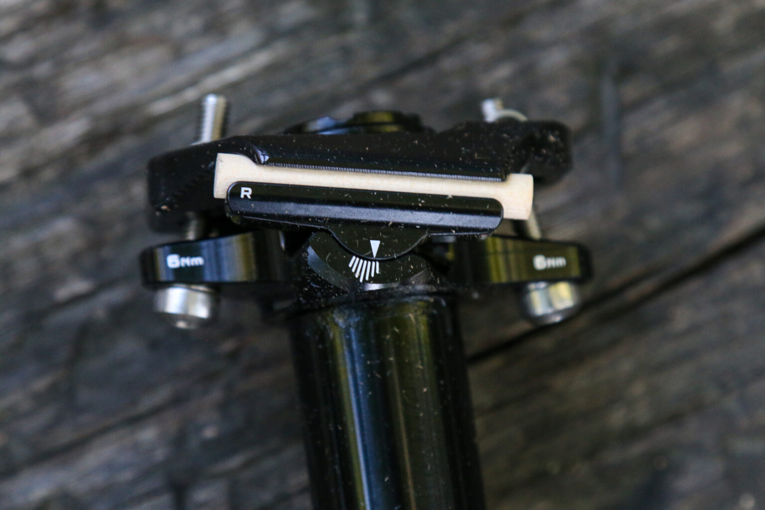 Wolf Tooth Components Resolve Dropper post head