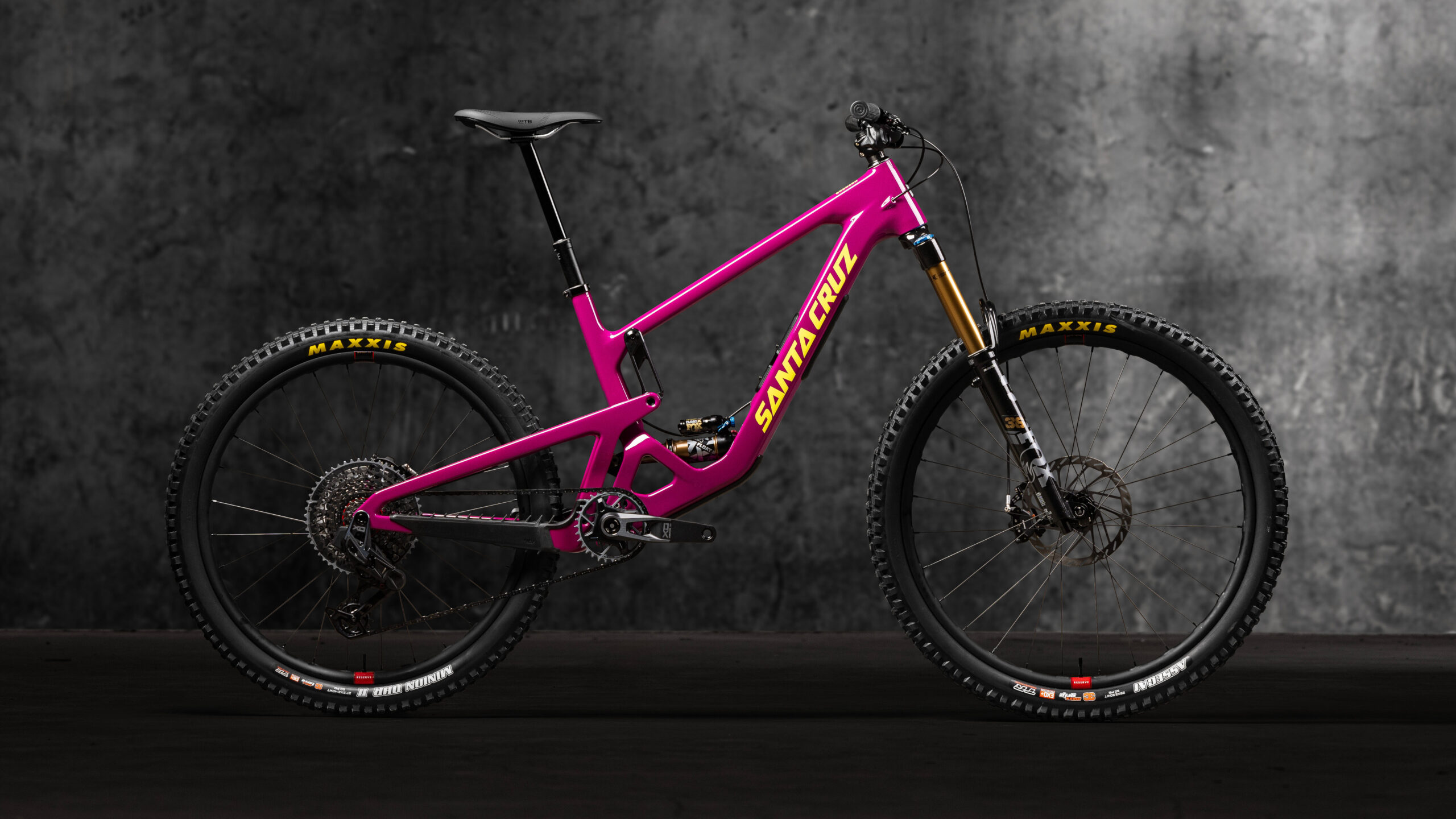 Santa Cruz Tweaks 5th gen Bronson All Mountain Bike with a Lower Better VPP Bikerumor