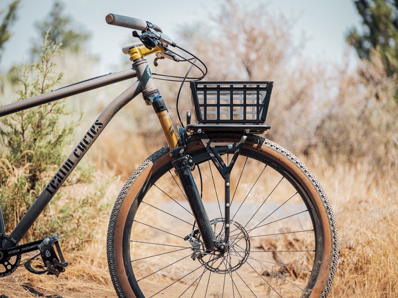 Old Man Mountain New Pizza Rack with OMM Basket