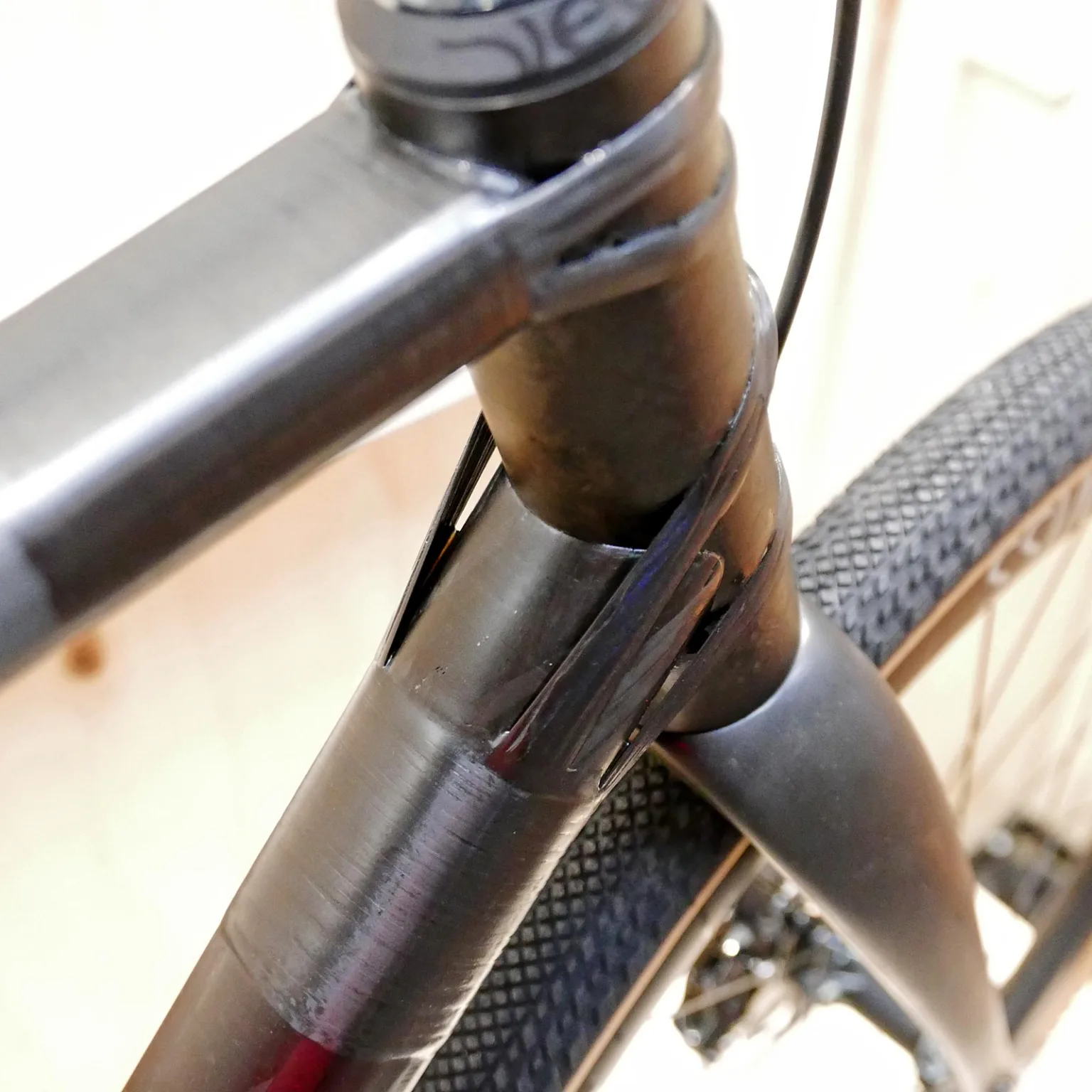 CDuro Gravel bike prototype, robot-wound carbon fiber bike Czech-made, headtube detail