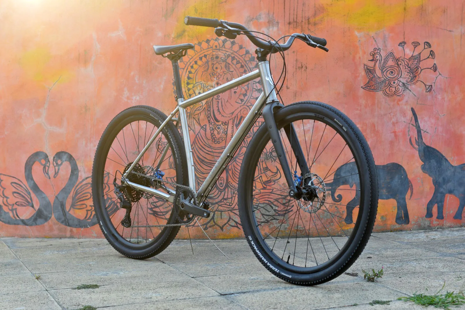 Nordest Super Albarda 3 Evolves Steel Gravel Bike Flat Bar 3003 Gets Titanium Upgrade Bikerumor