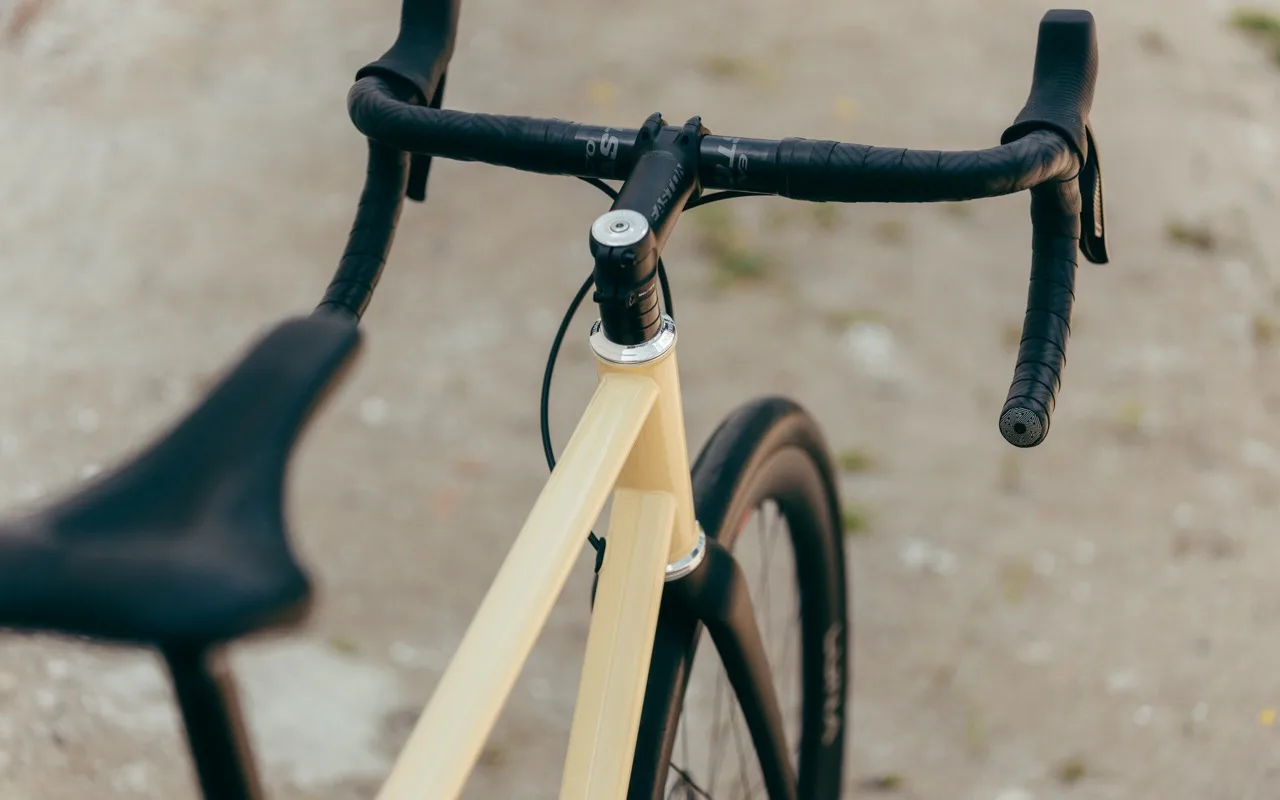 Sour bikes Space Cake All-Road Bike cockpit