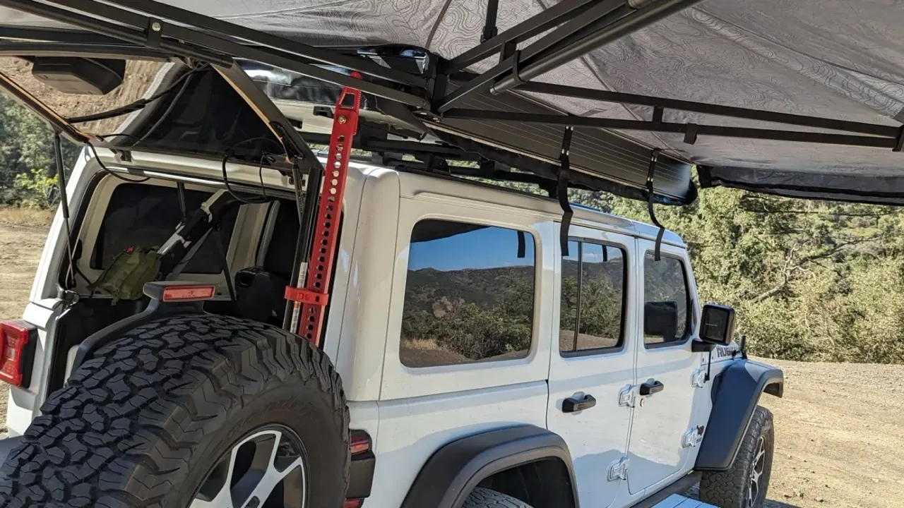 Yakima MajorShady Awning review beefy aluminum framing