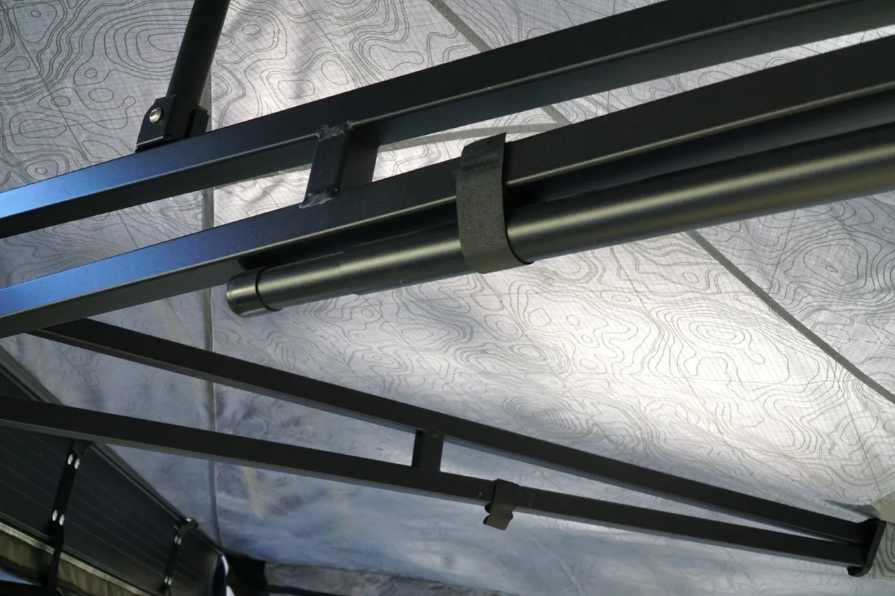 Yakima MajorShady Awning review pole fastend to arm