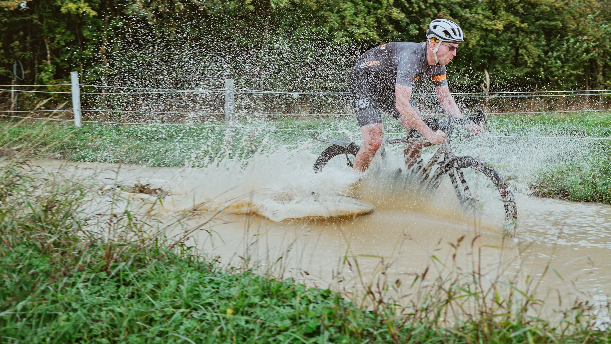 All-new Schwalbe G-One RX Pro wet & loose conditions gravel bike race tire, subamrine testing