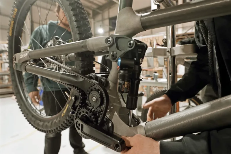 Update: Atherton Tease Prototype A.200.G 3D-Printed Ti & Carbon Gearbox DH Bike